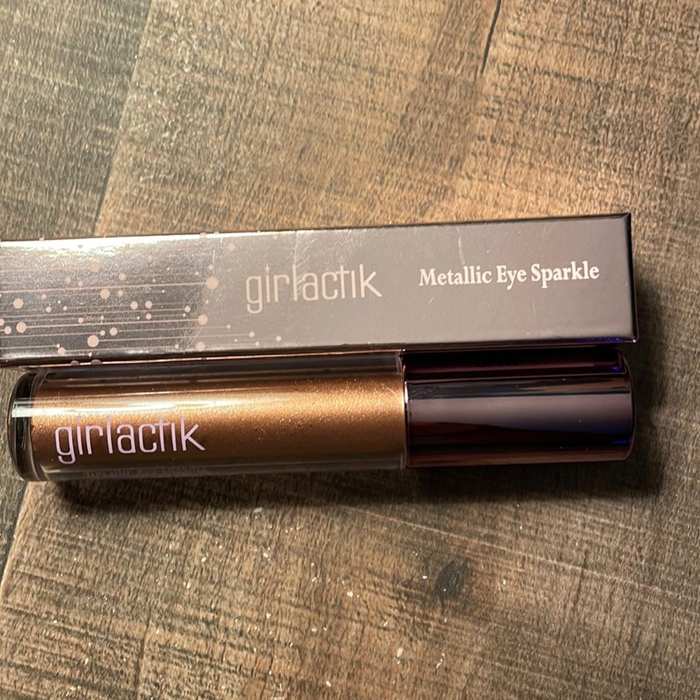 ✨Girlactik Eyeshadow✨